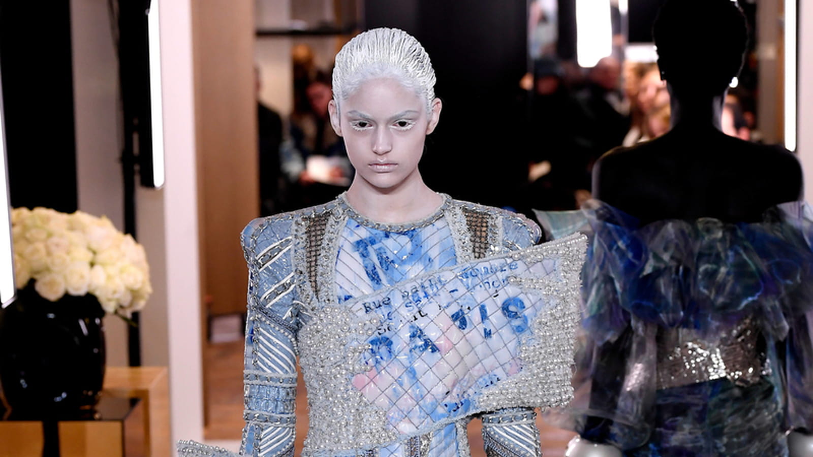 Look 11