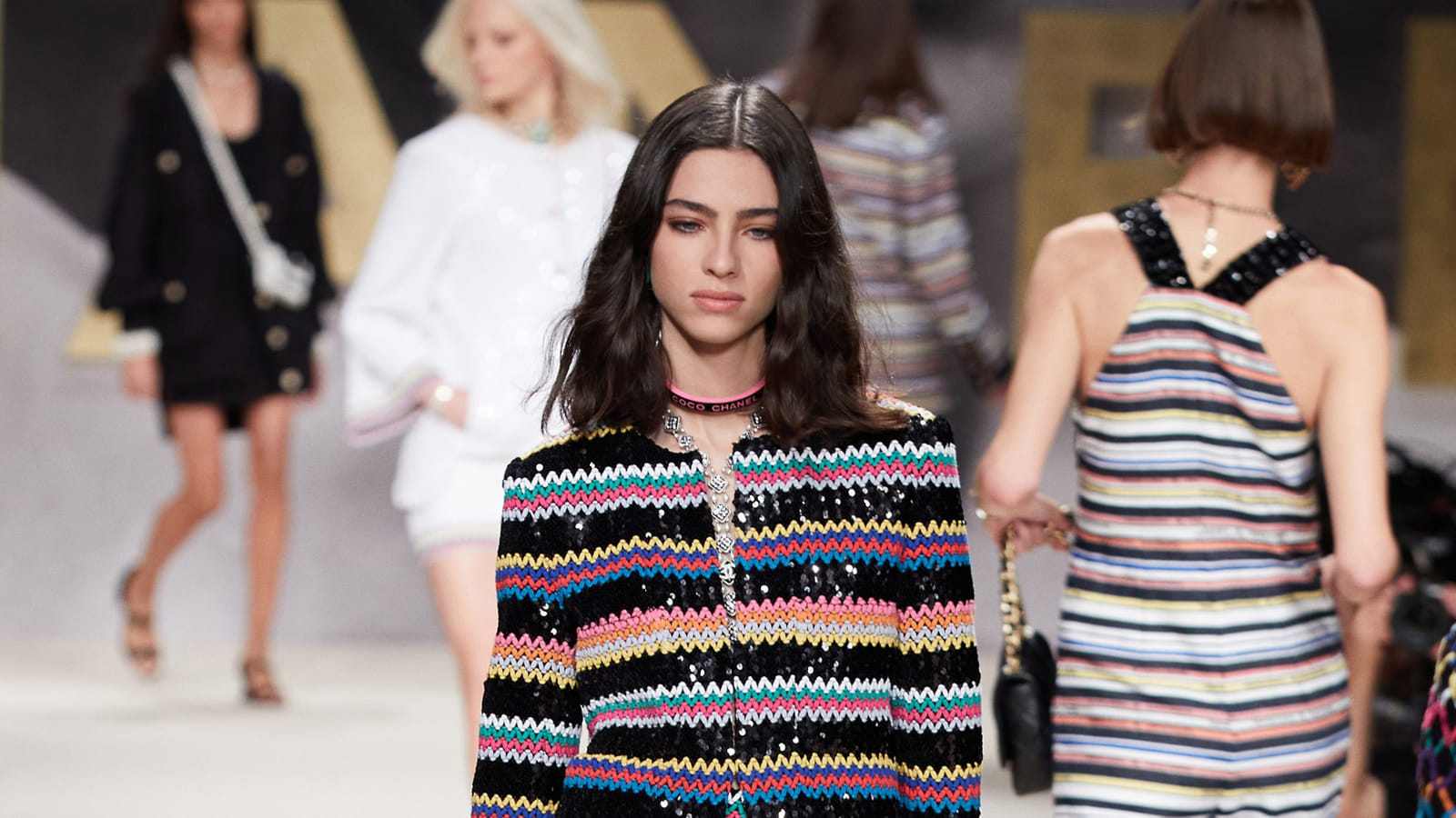 Look 37