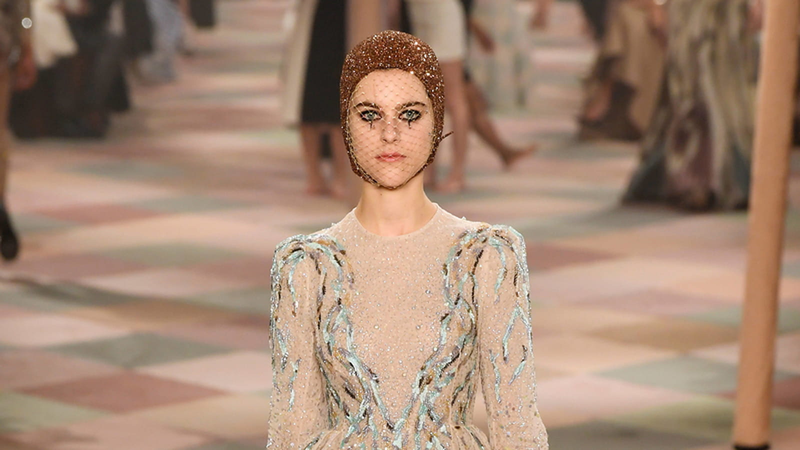 Look 50