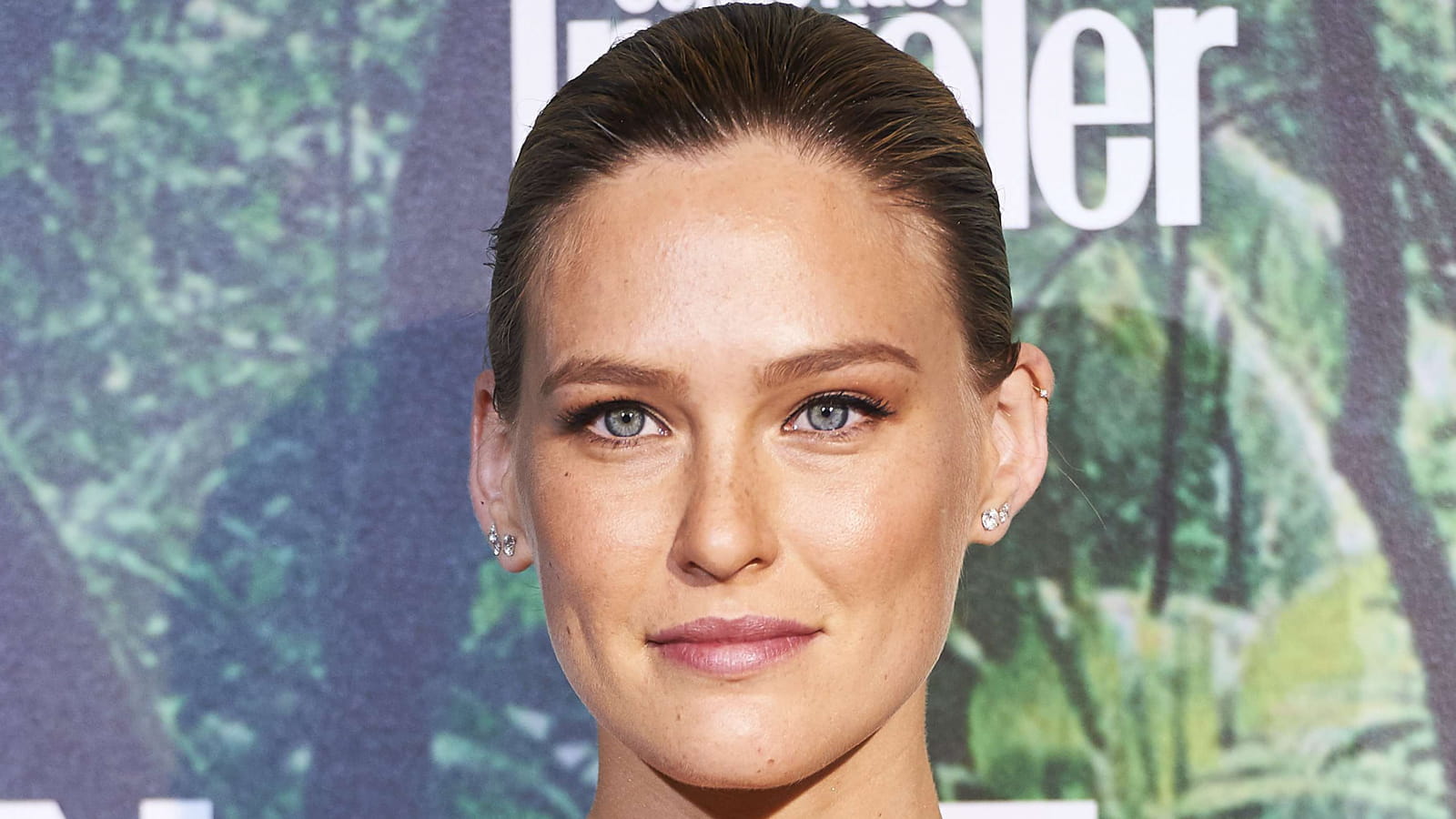 Bar Refaeli et son maquillage bronzy 
