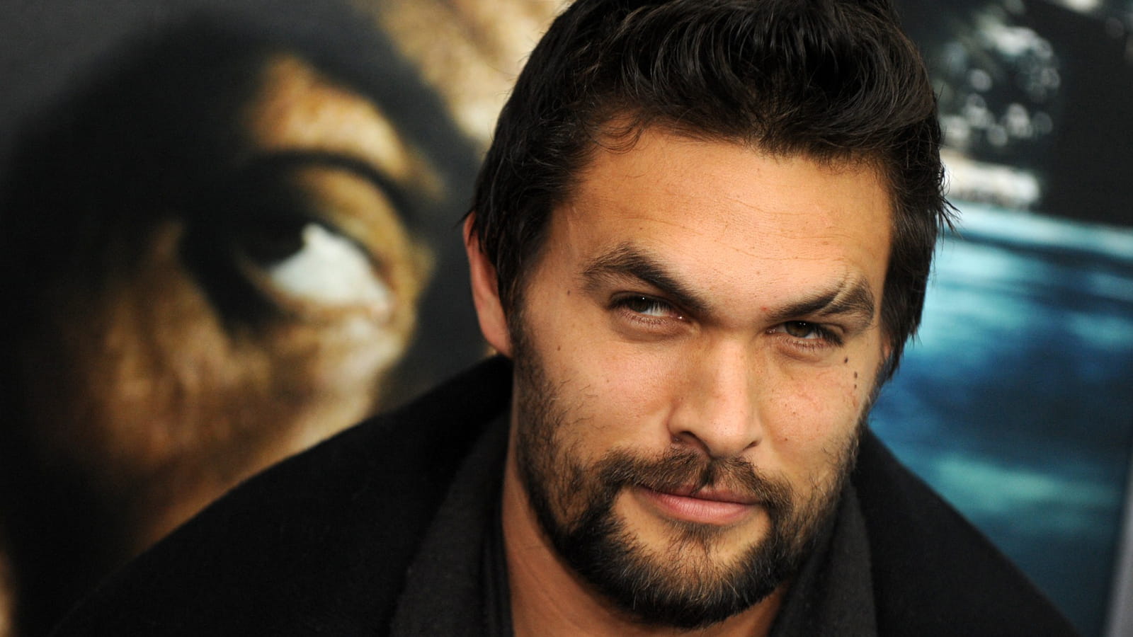Jason Momoa, cheveux courts