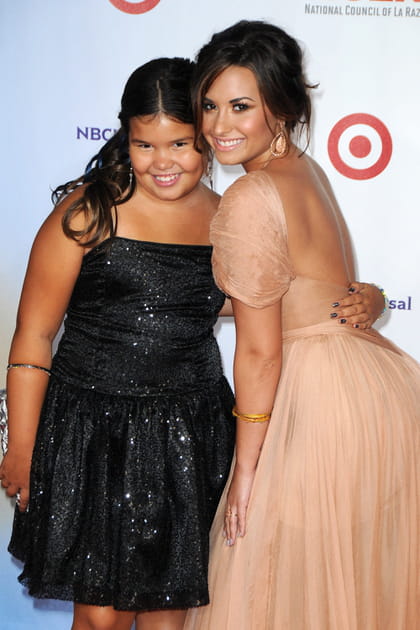 Madison De La Garza et Demi Lovato aux ALMA Awards en 2011