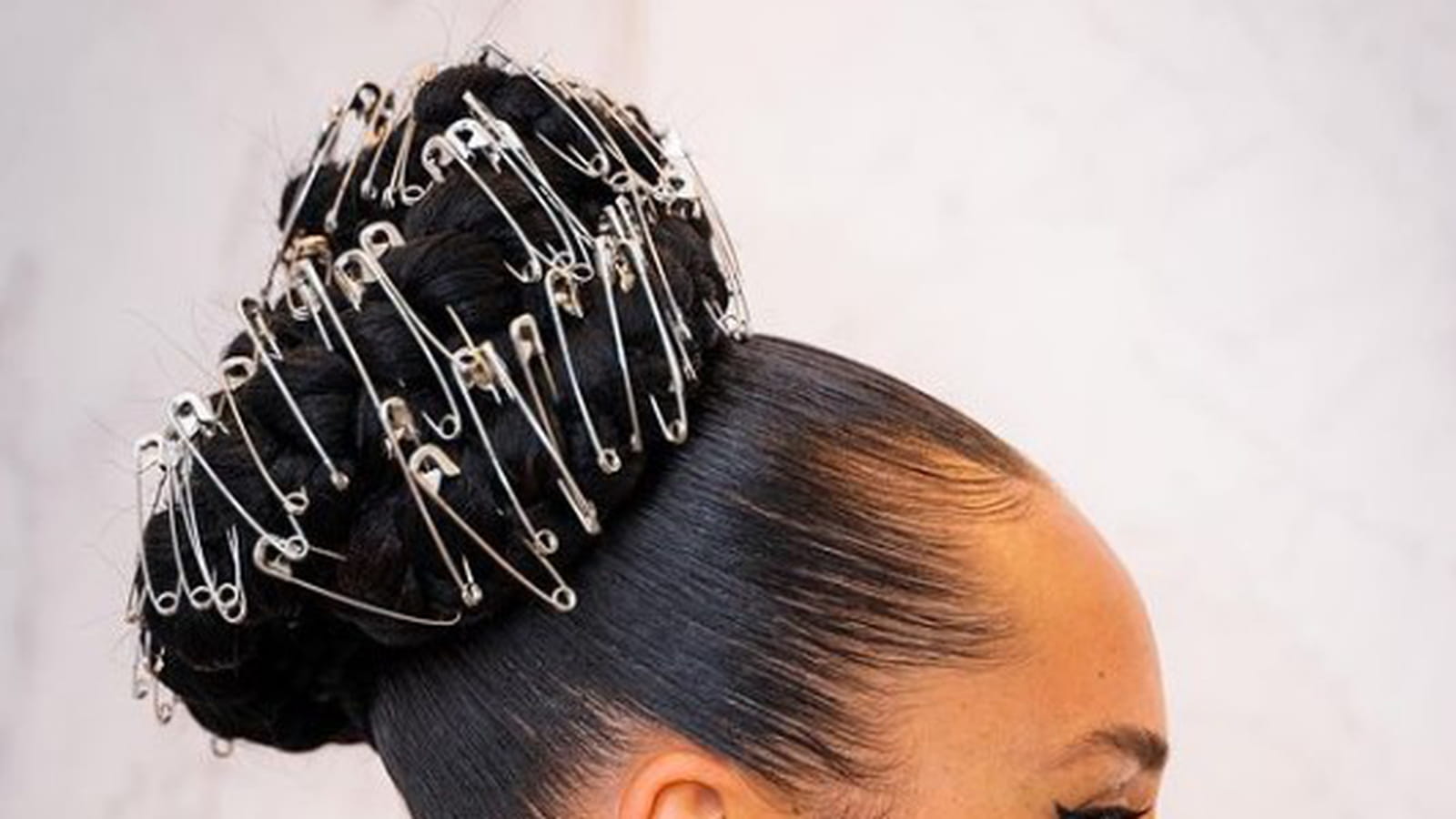 Alicia Keys et son chignon piquant
