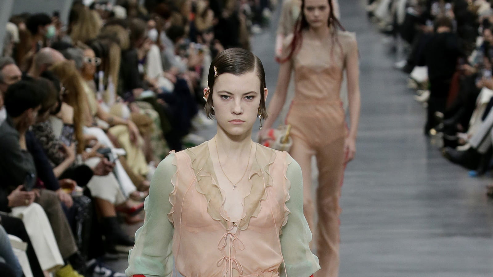 Look 3