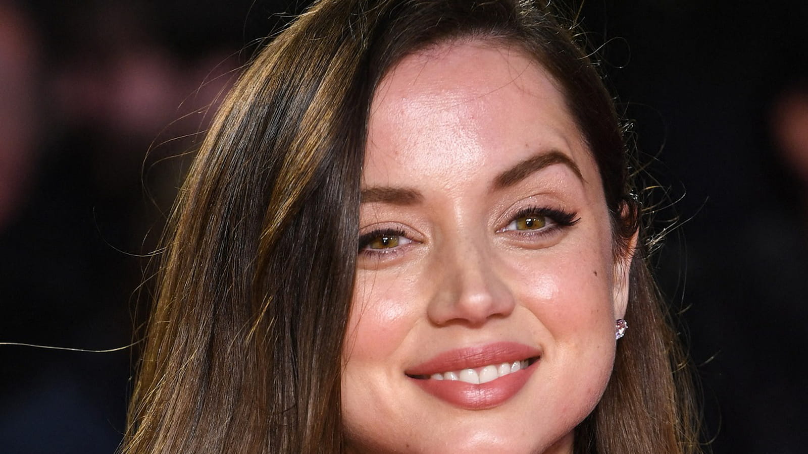 Ana De Armas sans frange
