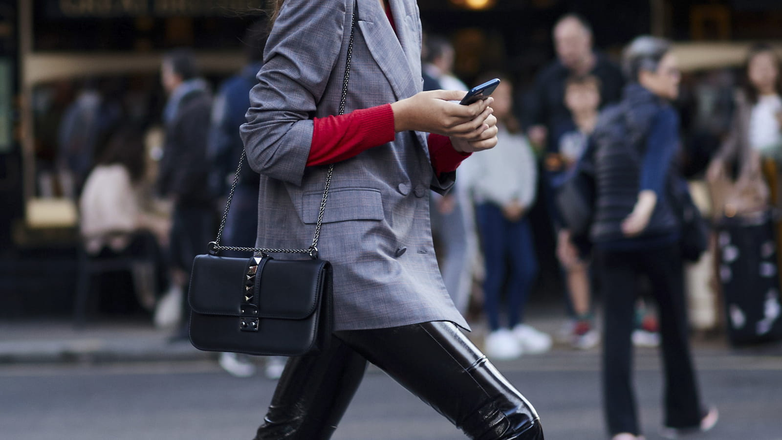 Les bottines chaussettes rouges