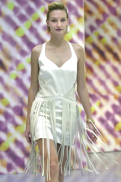 D&eacute;fil&eacute; Thierry Mugler printemps-&eacute;t&eacute; 2002