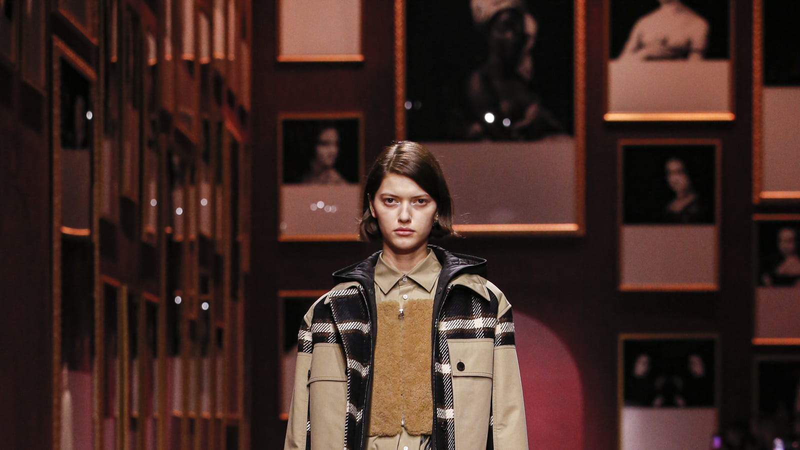 Look 28