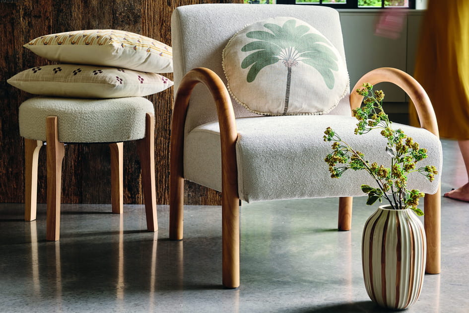 Avec ses lignes harmonieuses, ce fauteuil invite &agrave; un moment pour soi