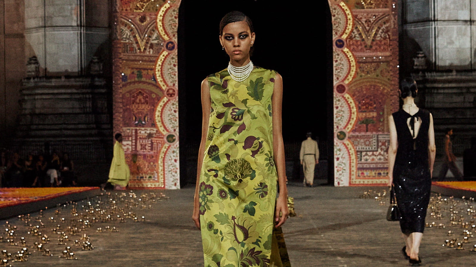 Look 25