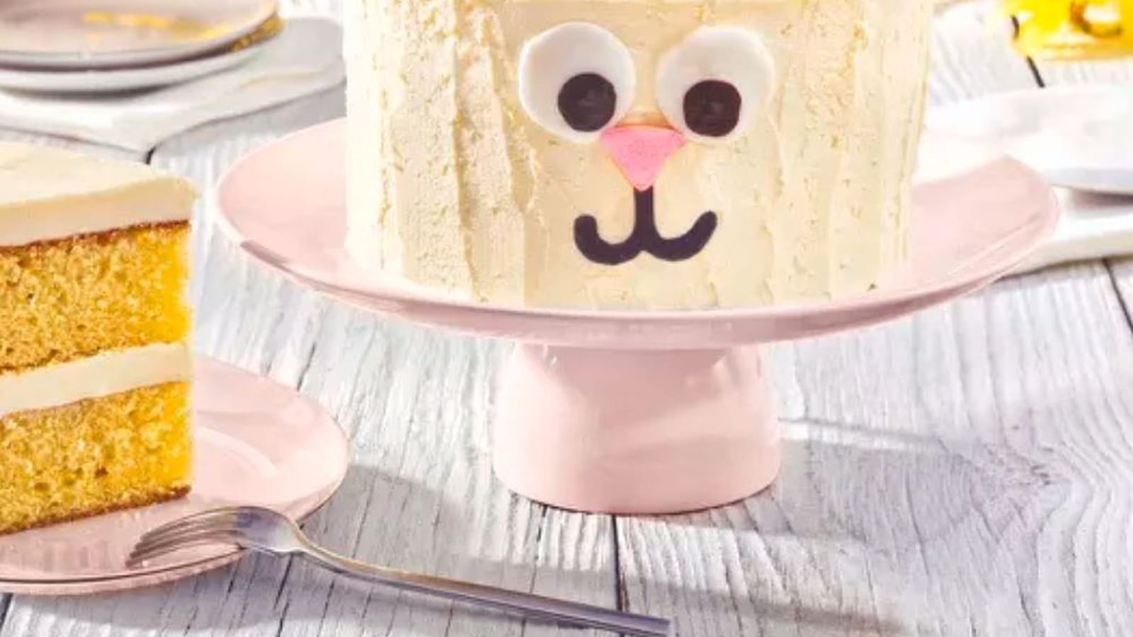 Gâteau lapin de Pâques au chocolat blanc