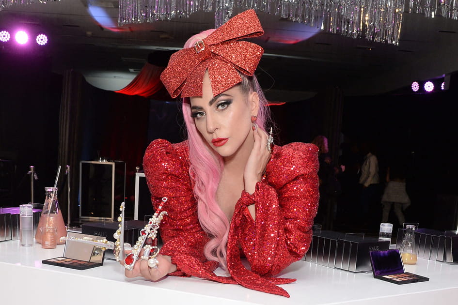 Flop&nbsp;: Lady Gaga et ses cheveux roses