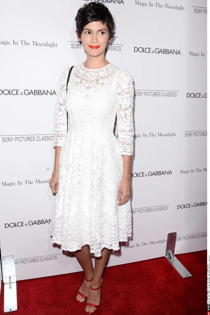 Audrey Tautou en robe blanche en dentelle