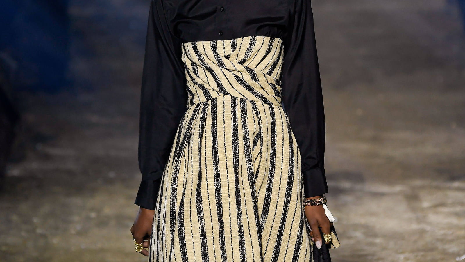 Look 49