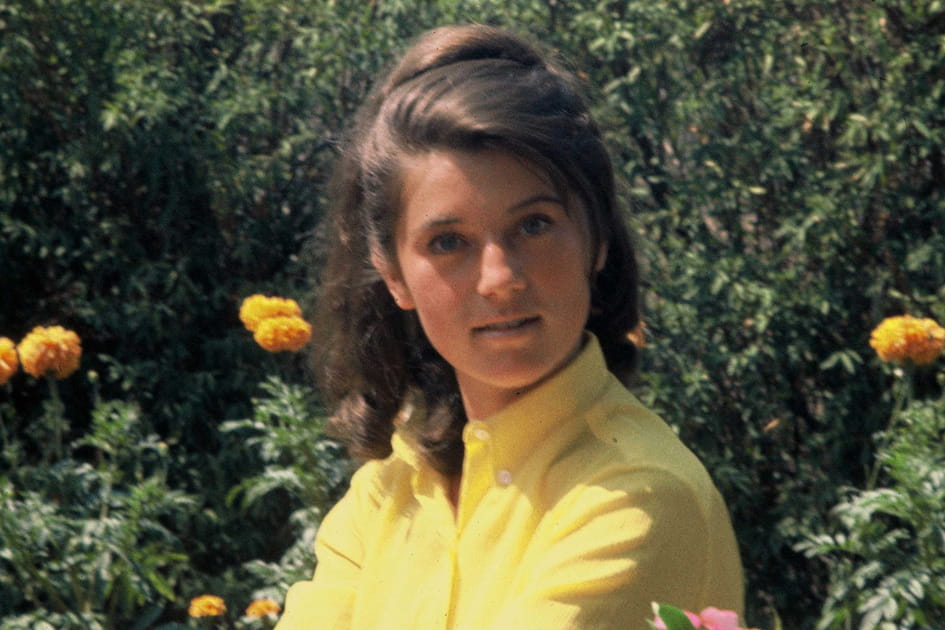 Sheila, ic&ocirc;ne &eacute;ternelle&nbsp;: ses plus beaux looks beaut&eacute; &agrave; travers les d&eacute;cennies