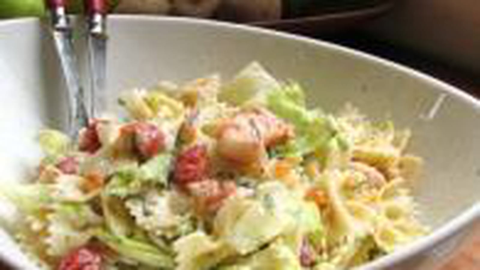 Salade de farfalles aux crevettes