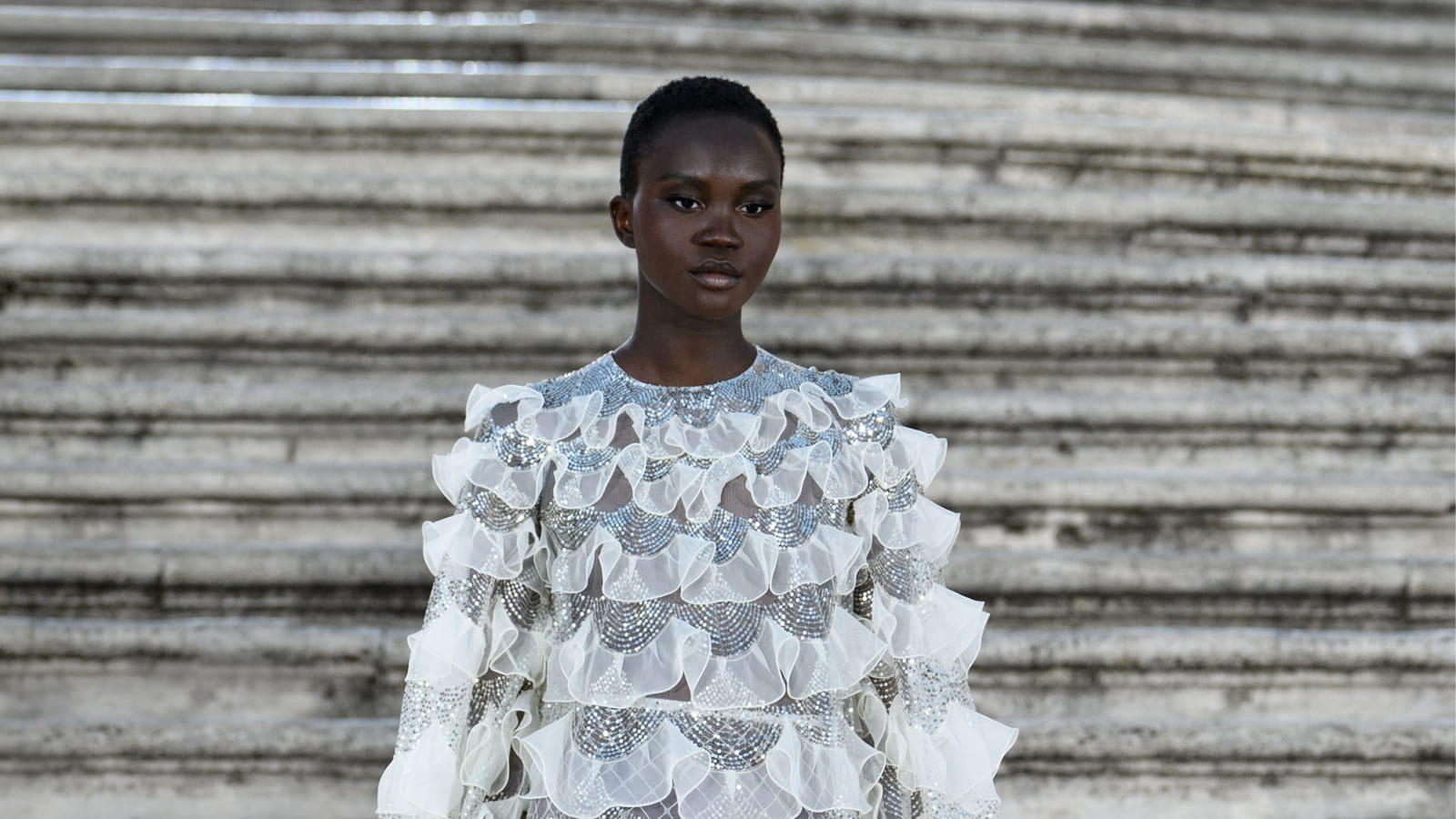 Look 32
