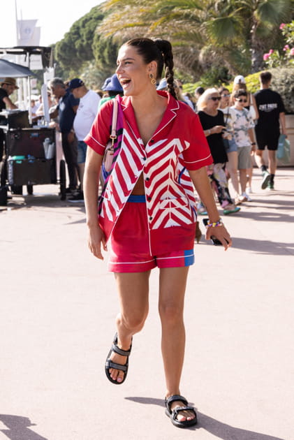 Ad&egrave;le Exarchopoulos, rayonnante sur La Croisette le 21&nbsp;mai