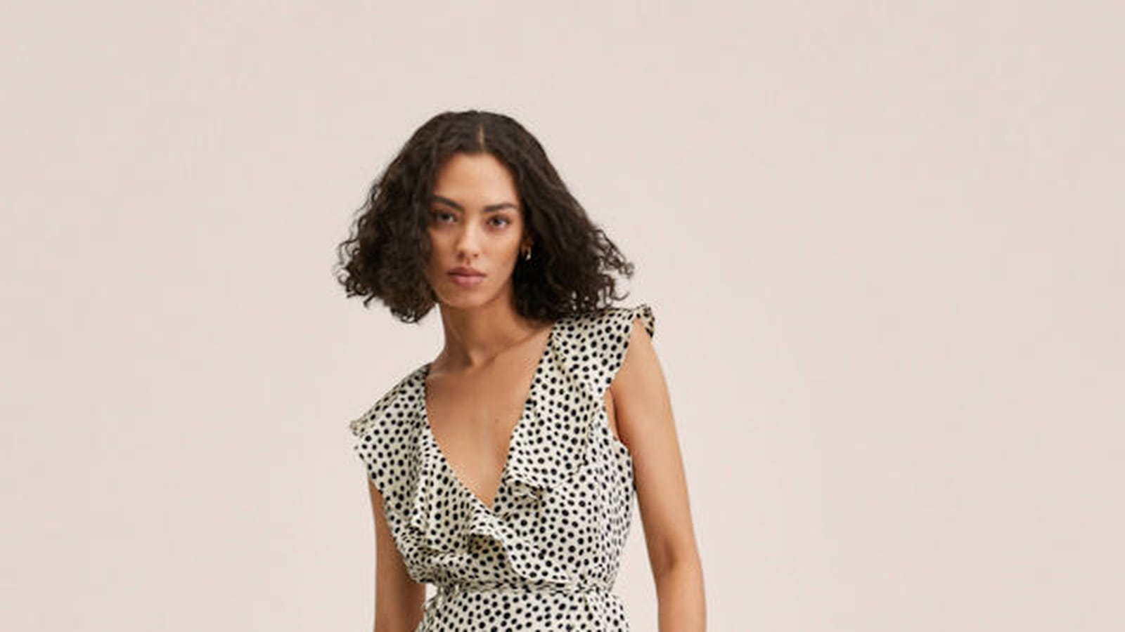 Robe décolletée