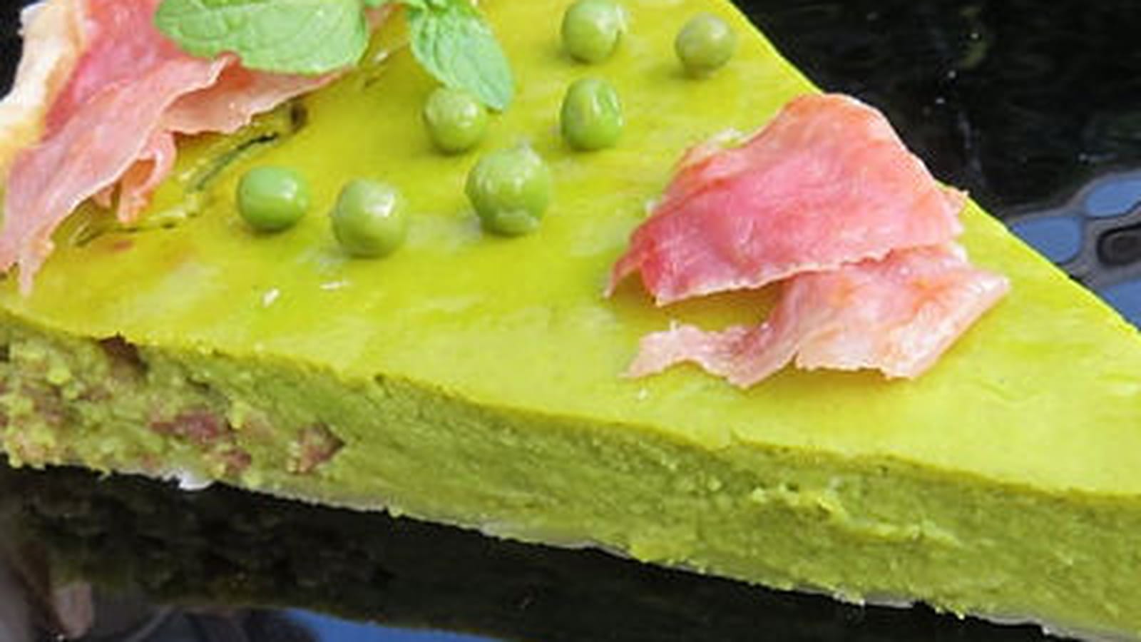 Tarte crème de petits pois à la menthe et lardons