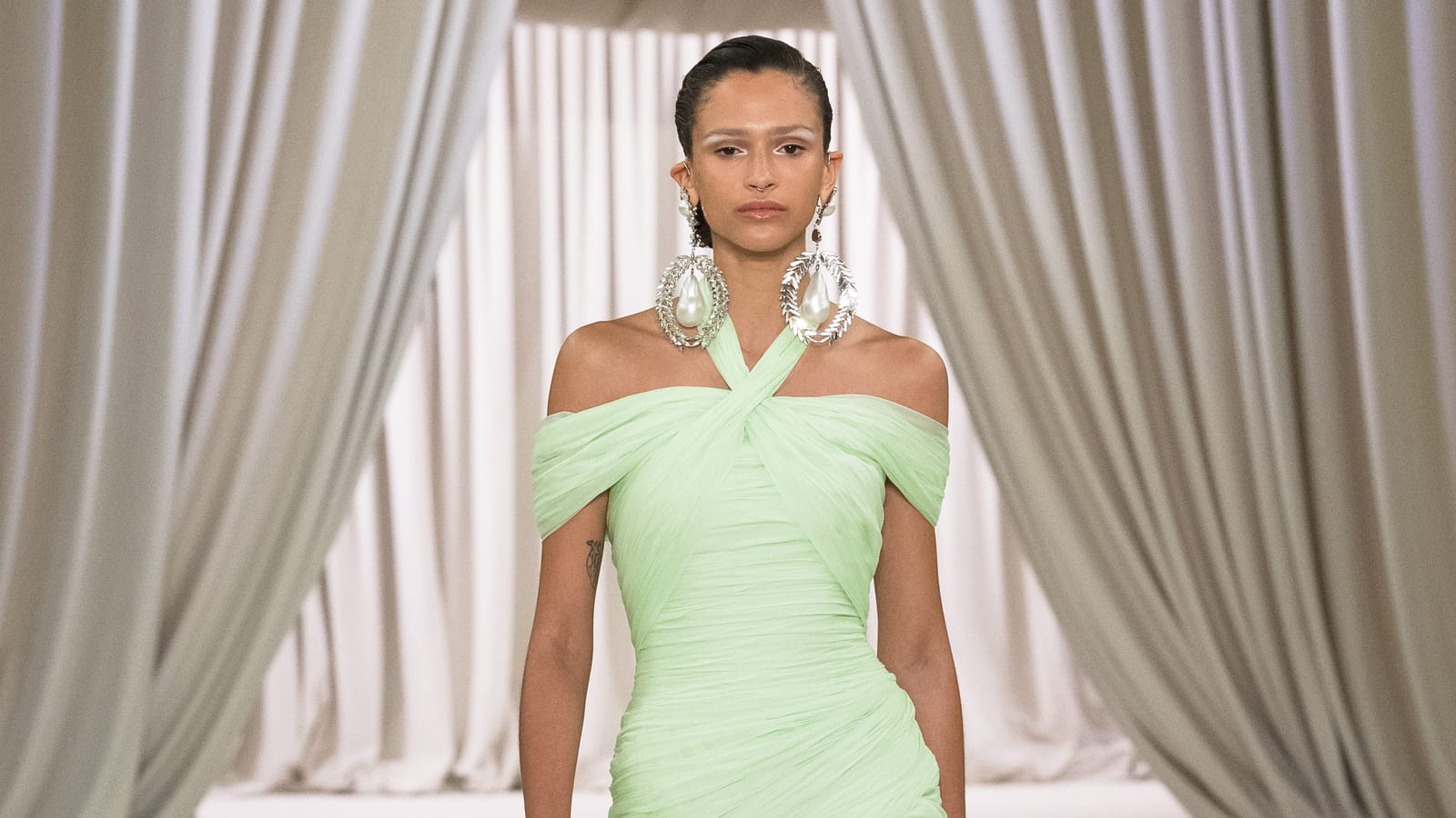 Look 28