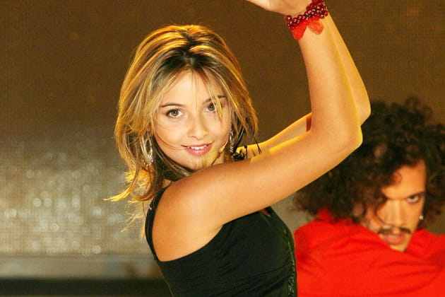 Priscilla performe à Vivement Dimanche en 2004