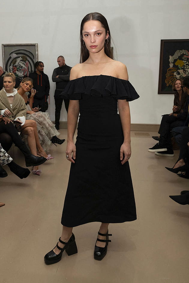 Lola Le Lann au défilé Giambattista Valli