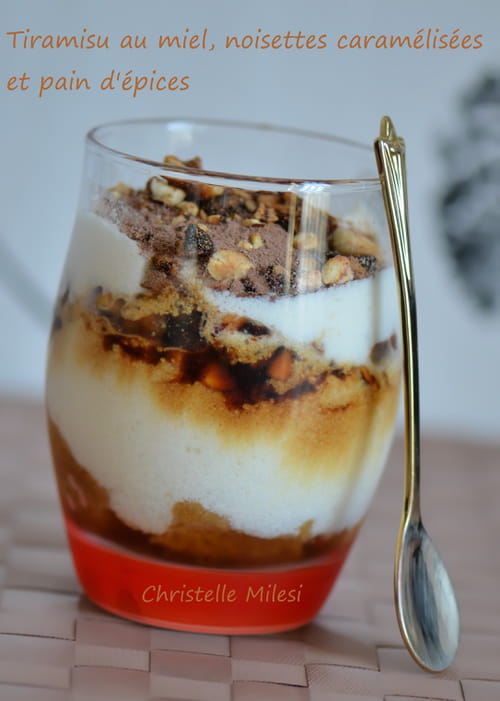 Tiramisu au miel, noisettes caramélisées et pain d'épices