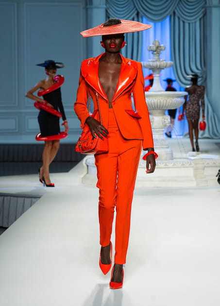 Look 12&nbsp;du d&eacute;fil&eacute; Moschino