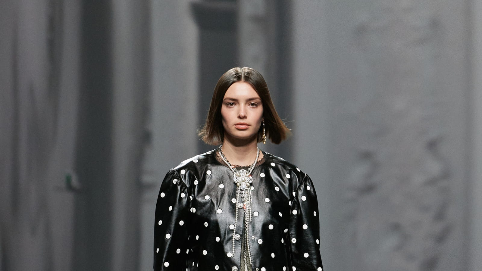 Look 13