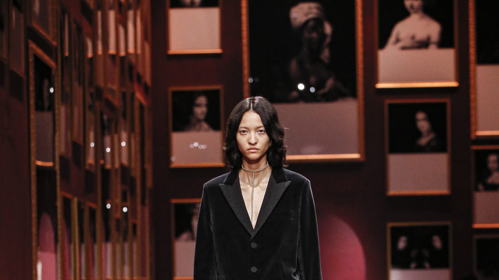 Look 80
