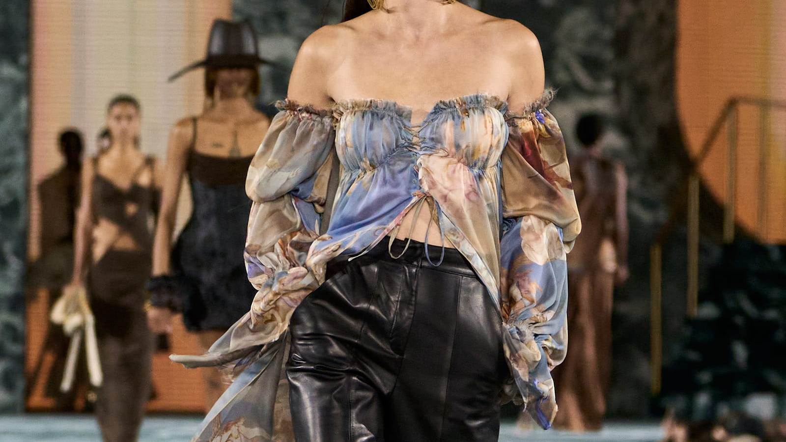 Look 74