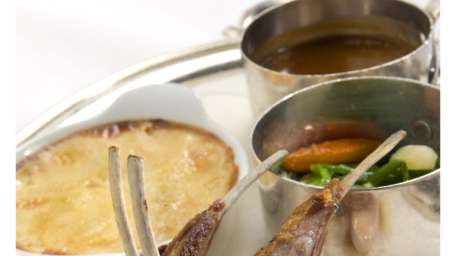 Côtes d'agneau rôties au thym 
