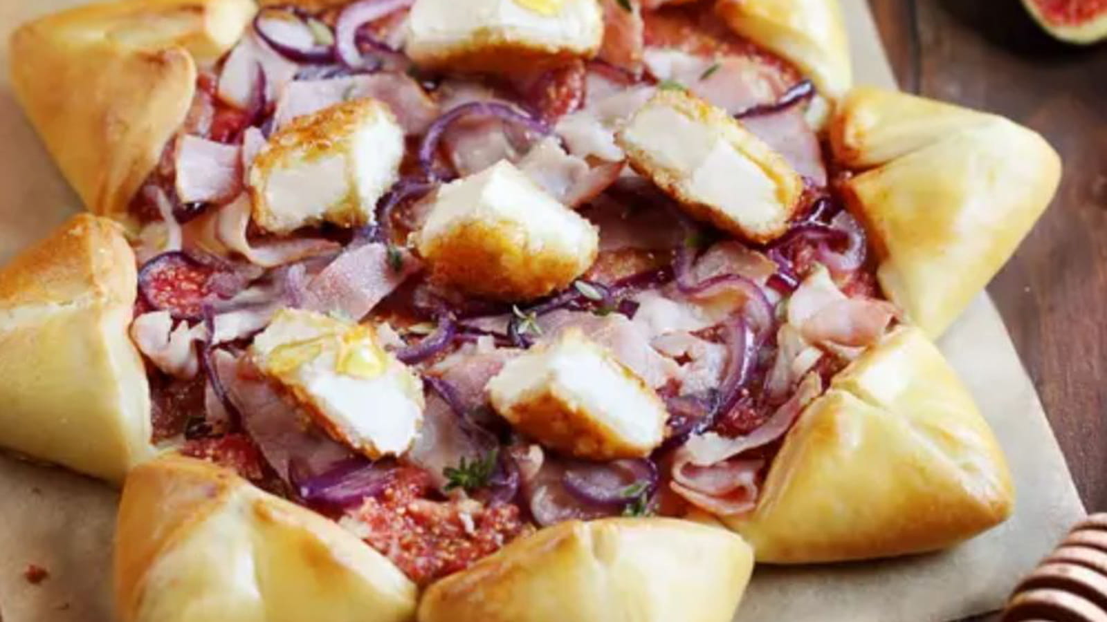 Pizza étoile aux figues et aux Palets fromagers chèvre