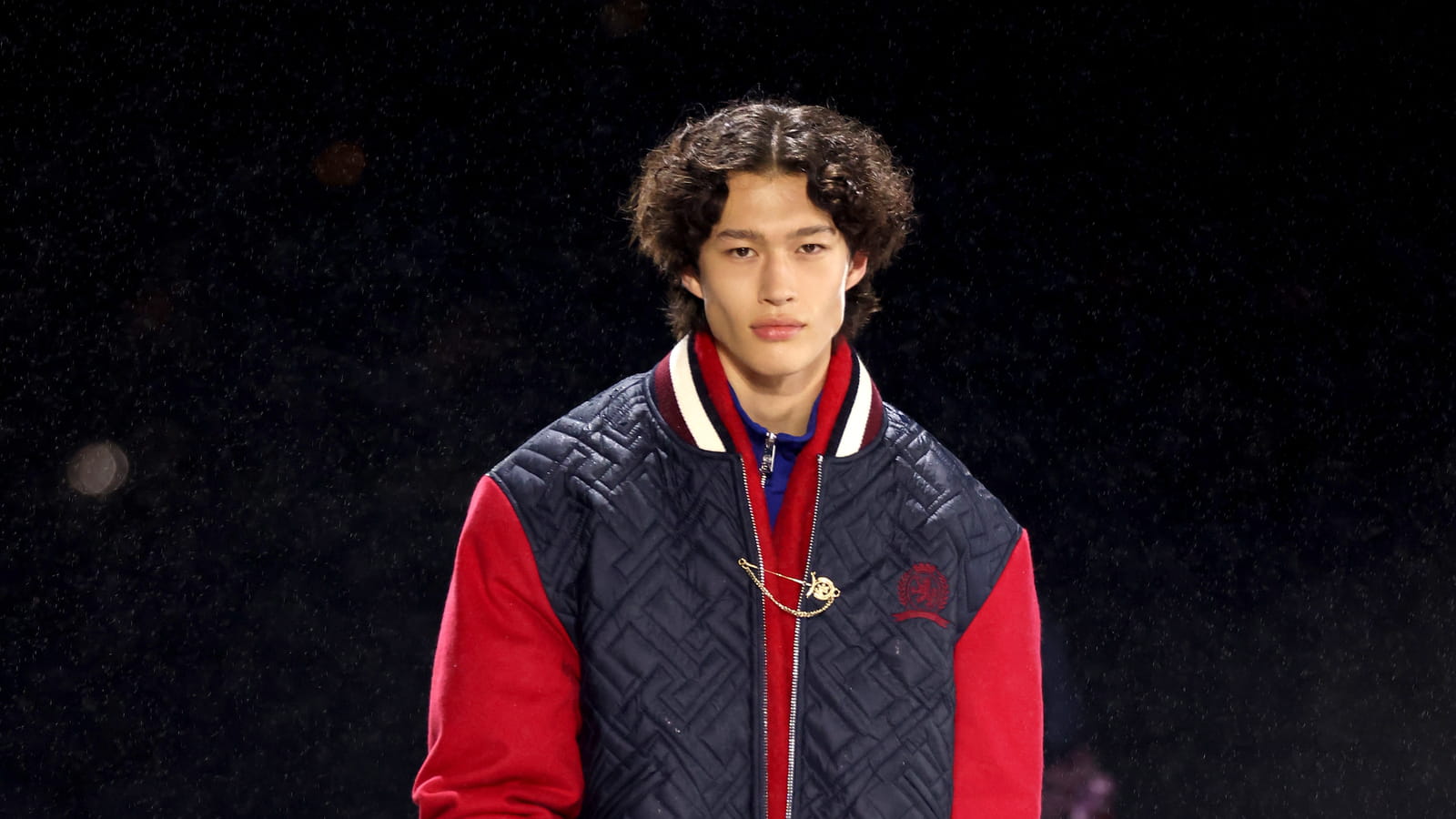 Look 63 du défilé Tommy Hilfiger