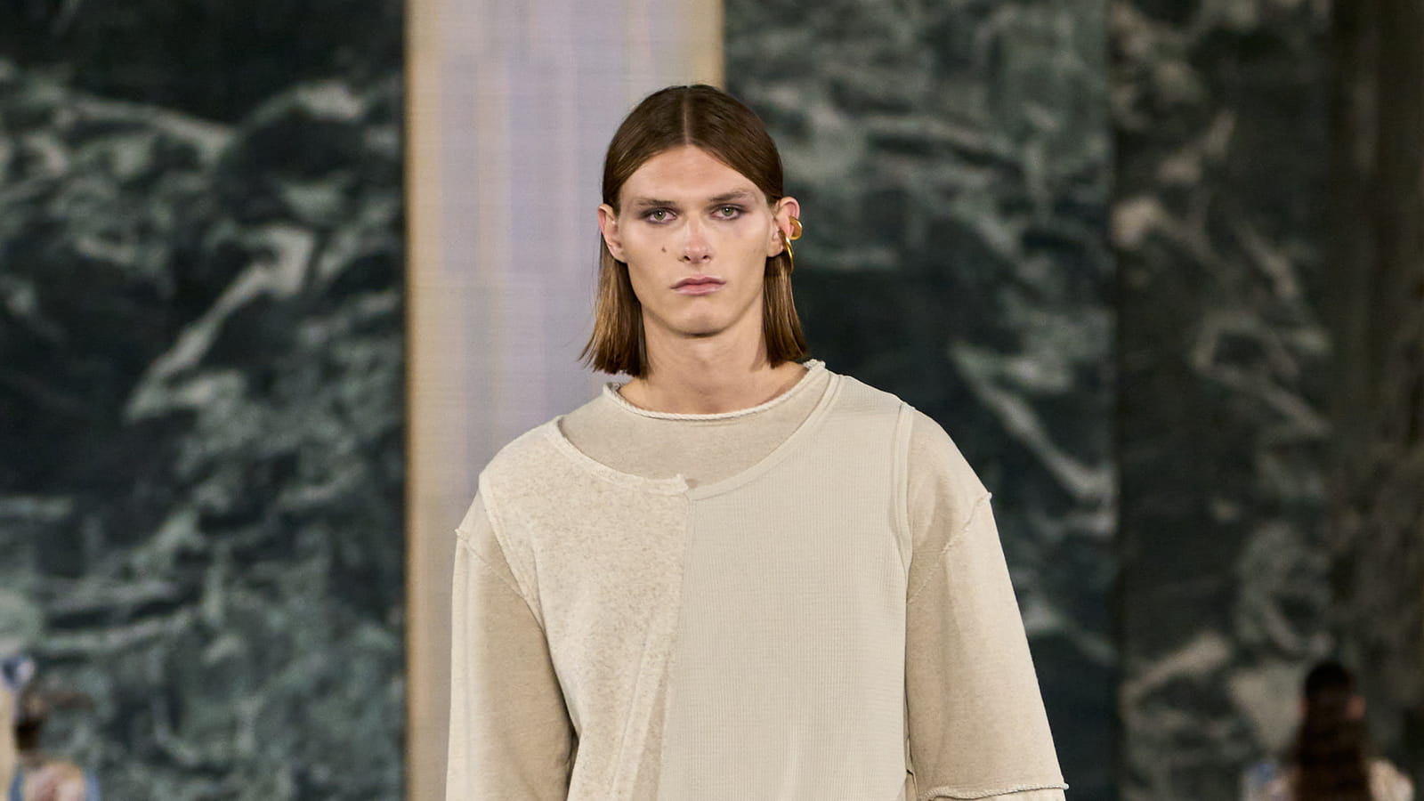 Look 28