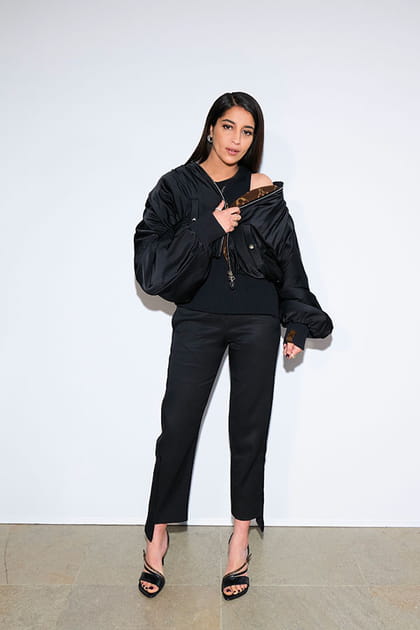 Leïla Bekhti au défilé Louis Vuitton