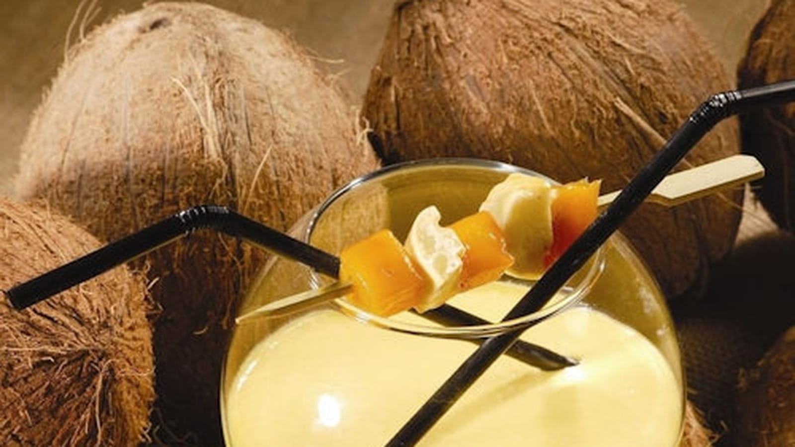 Cocktail coco, mangue, passion et guimauve