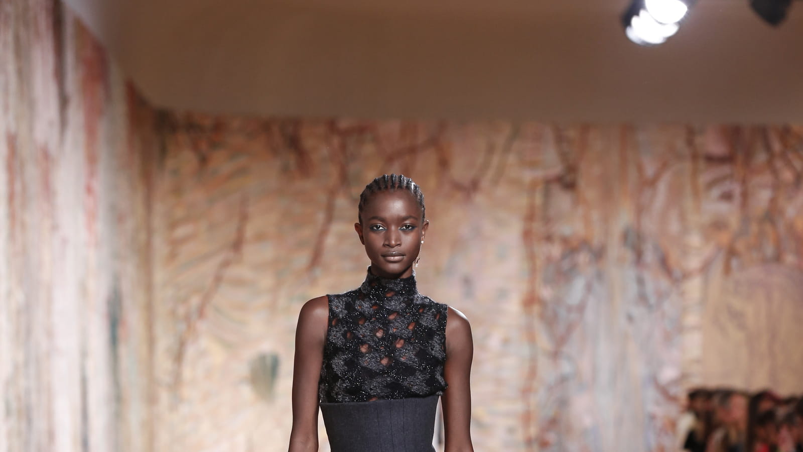 Look 12