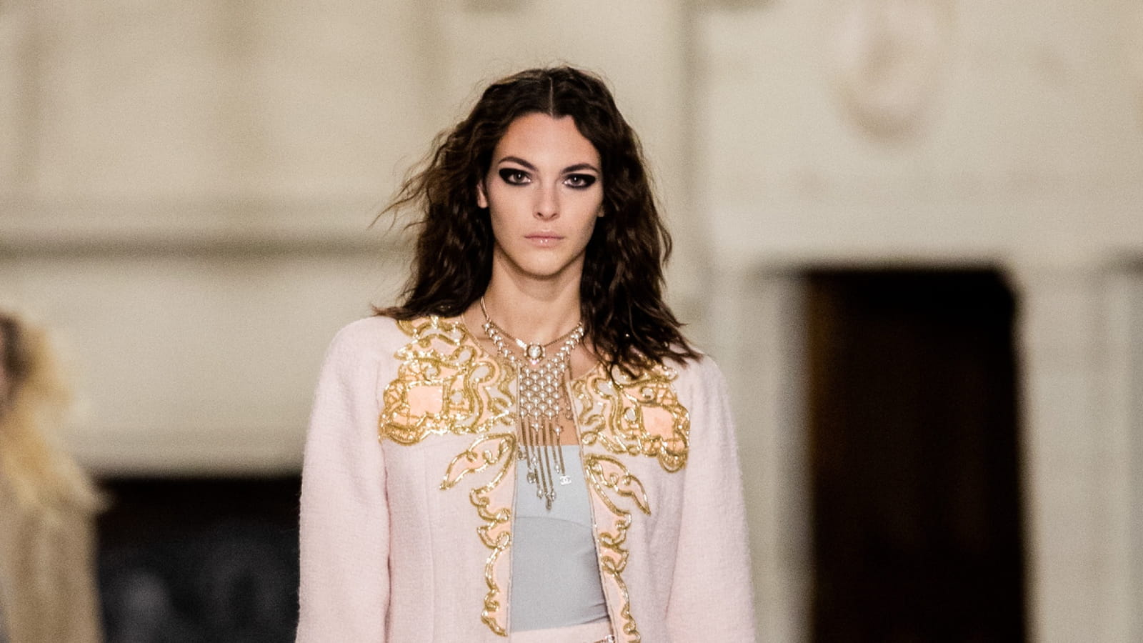 Look 1