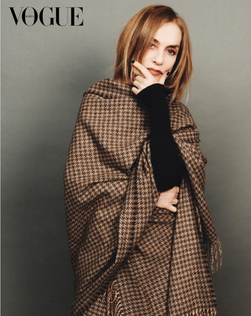 &Agrave; 71&nbsp;ans, Isabelle Huppert se peint les ongles en noir