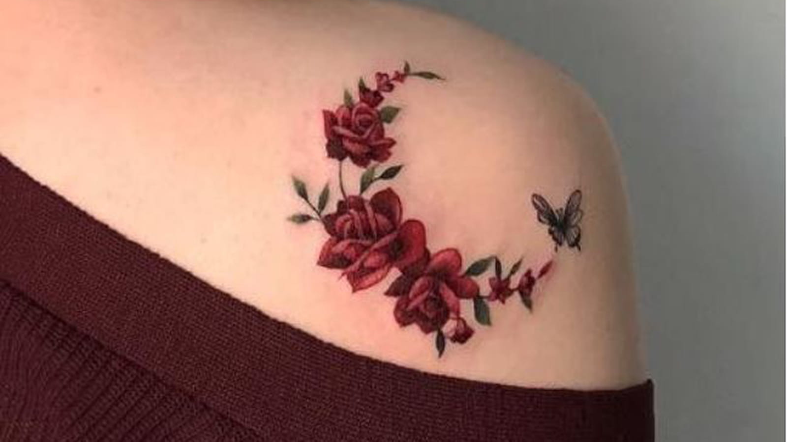 Lune de roses sur l'épaule