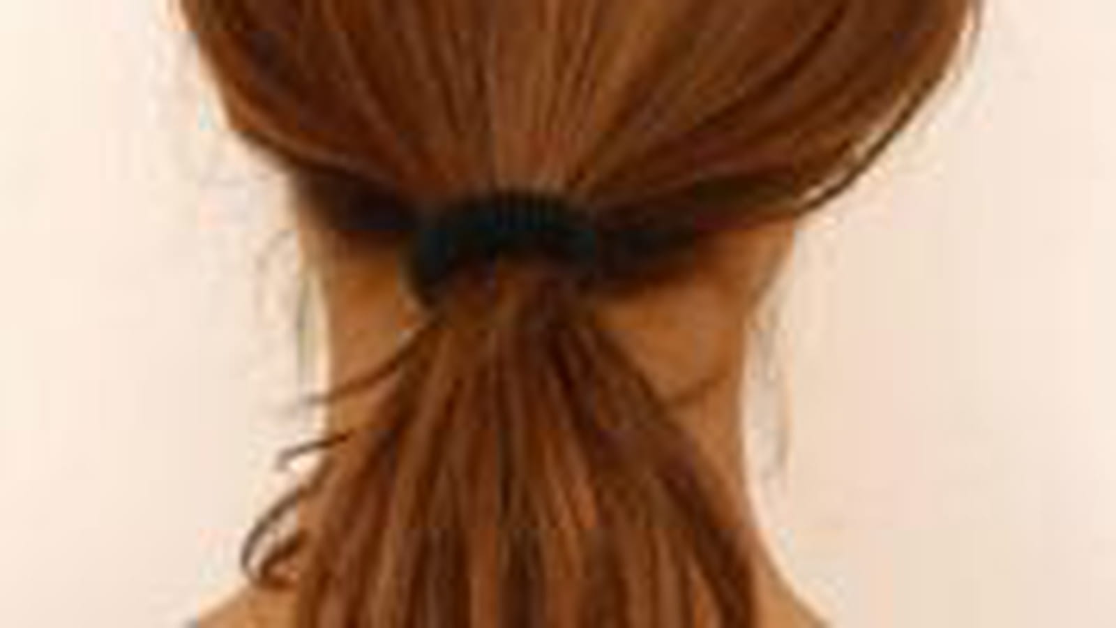 J'attache tout le temps mes cheveux