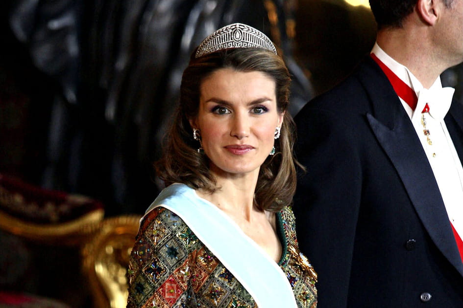 La demi-queue de cheval sage de Letizia d'Espagne