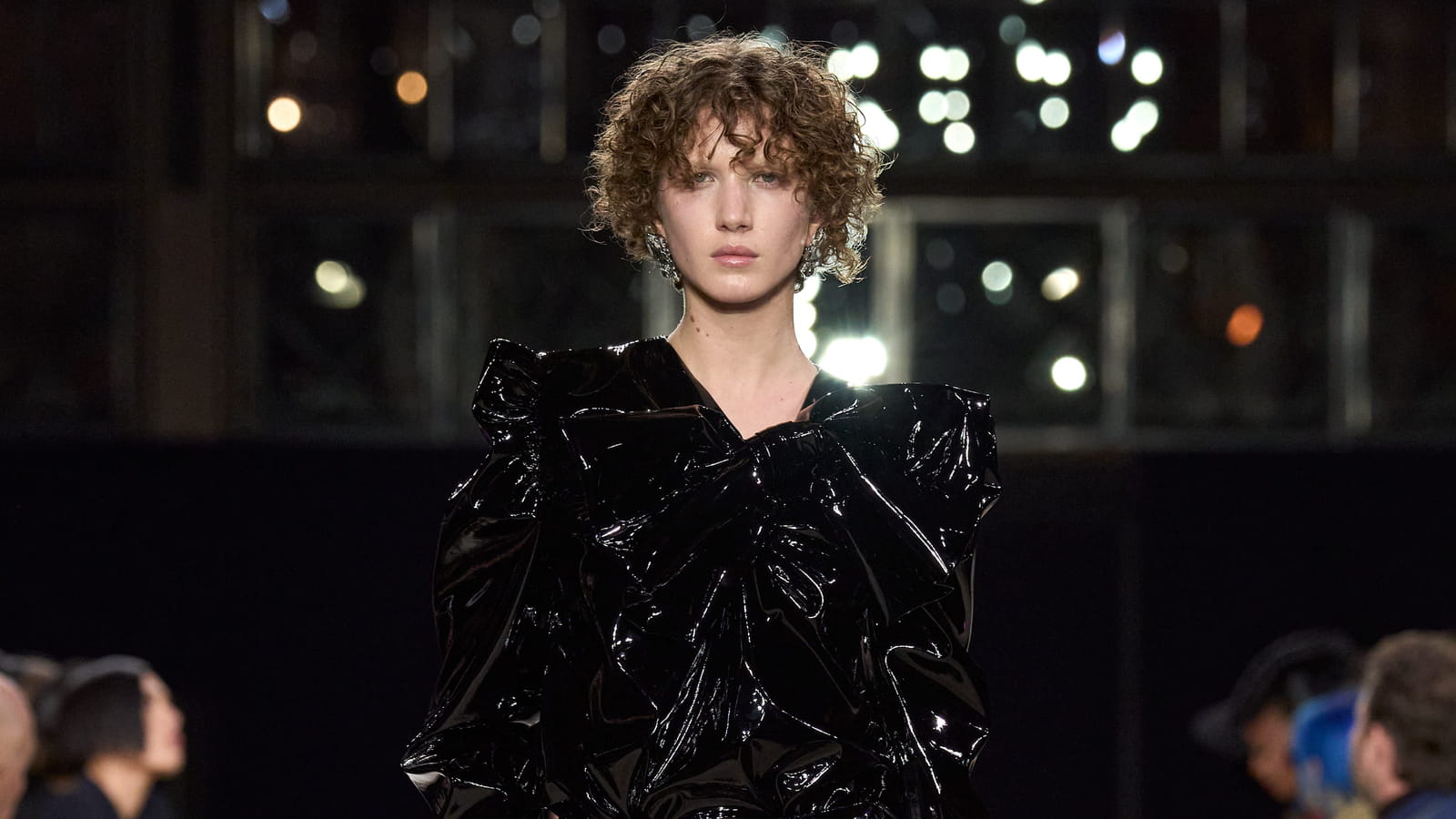 Look 28