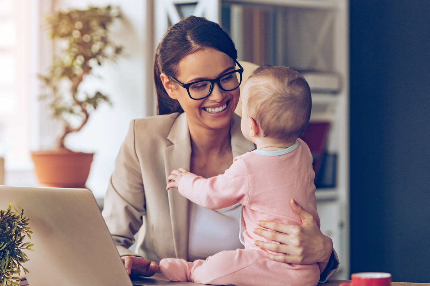 Allaitement au travail : quels sont vos droits ?