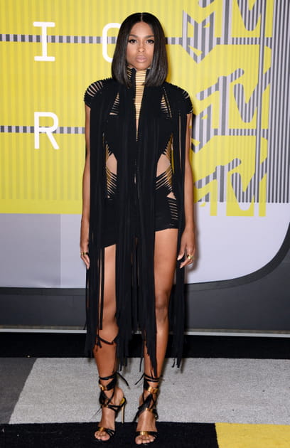 Ciara en Alexandra Vauthier Couture