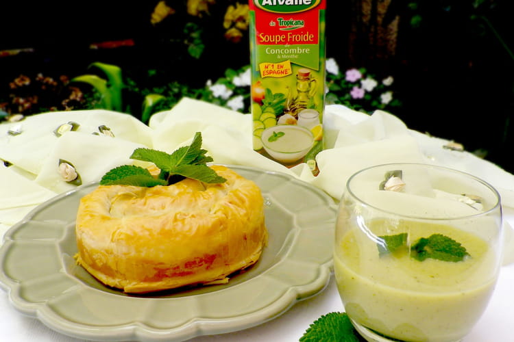 Recette De Soupe Froide De Concombre Menthe Alvalle Et Feuillete Spirale Au Payoyo A La Menthe