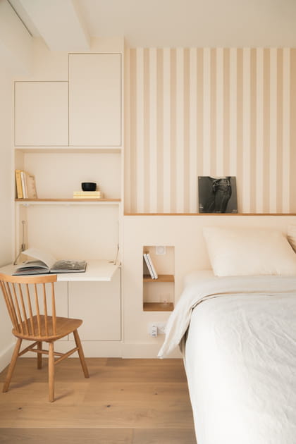 Apr&egrave;s&nbsp;: un petit coin bureau int&eacute;gr&eacute; dans la chambre &agrave; coucher
