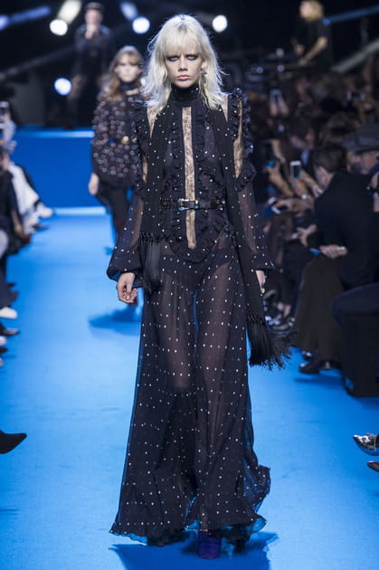 D&eacute;fil&eacute; Elie Saab